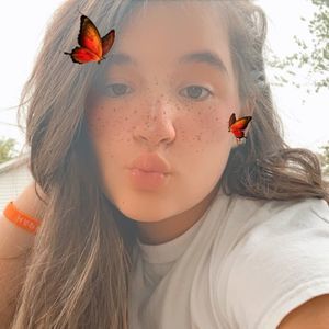 Meet your Posher, Carleigh